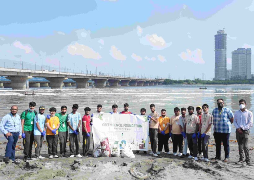 Green Pencil Foundation and St. Columba’s School Unite for Yamuna Cleanup Drive at Kalindi Kunj Ghat